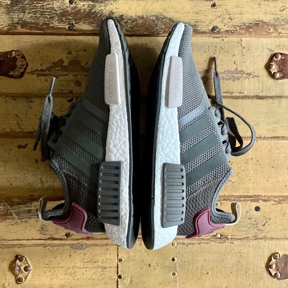 ADIDAS NMD R1 OLIVE GREEN GRAY WORKOUT SNEAKERS NWOB - Picture 9 of 15